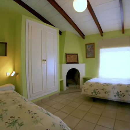 In Spain With Private Pool * روندا